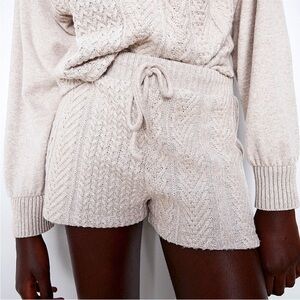 NWT ZARA CREAM CABLE KNIT COZY SWEATER SHORTS M